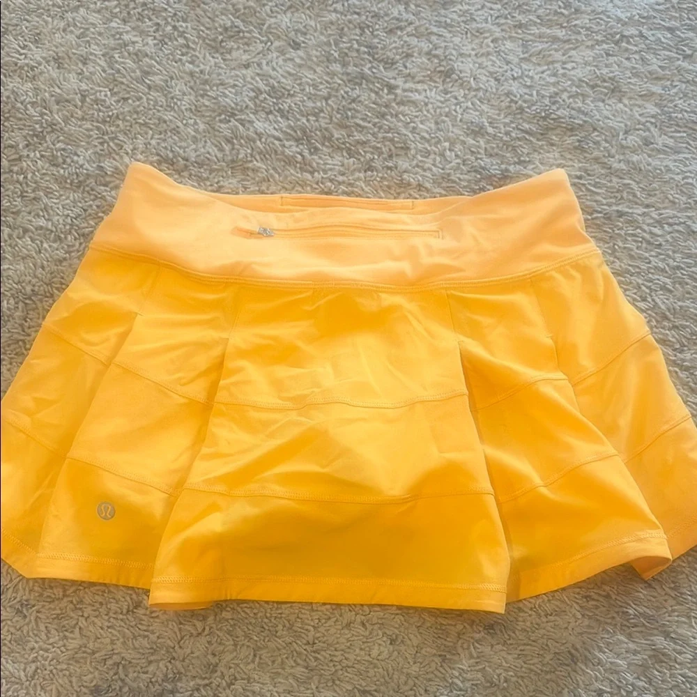 LuLuLemon light orange pace rival MR skirt NWT - Picture 2 of 3
